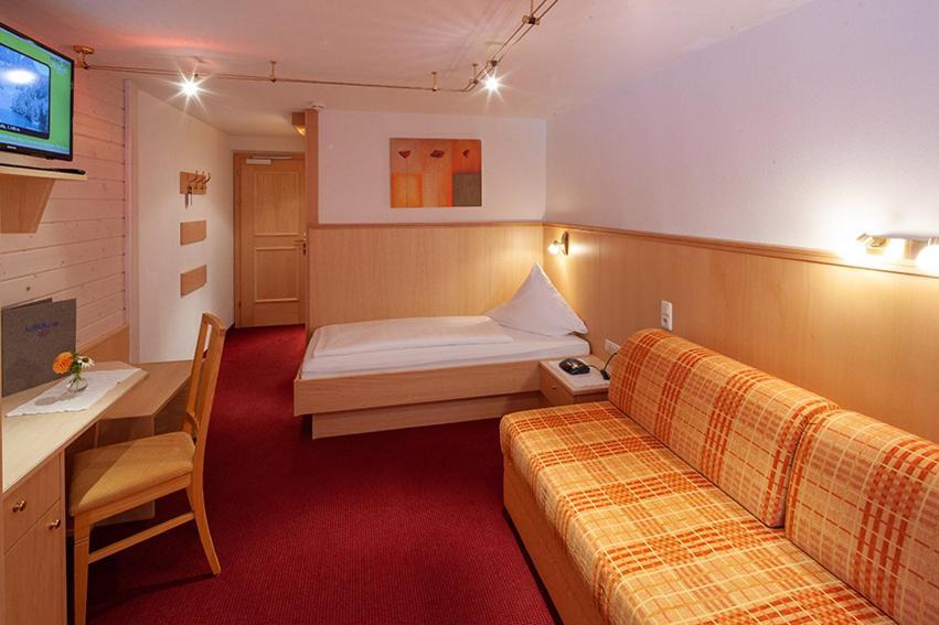 Hotel Alpenblume ダーミュルス エクステリア 写真