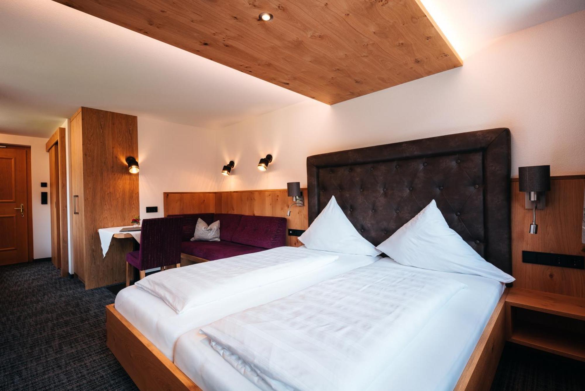 Hotel Alpenblume ダーミュルス エクステリア 写真