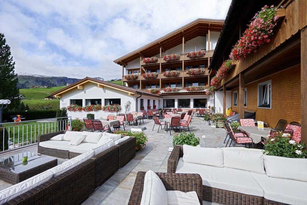 Hotel Alpenblume ダーミュルス エクステリア 写真