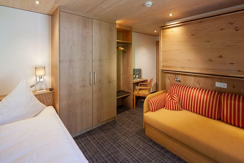 Hotel Alpenblume ダーミュルス エクステリア 写真